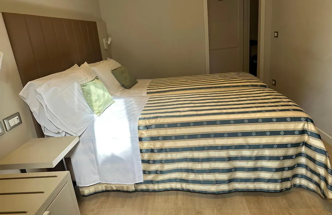 Hotel Giappone-1